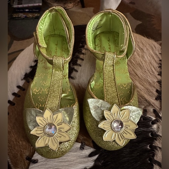 Disney Store Tiana Costume Shoes - Little Girls Size  11/12. GUC Green/Gold - Picture 7 of 9